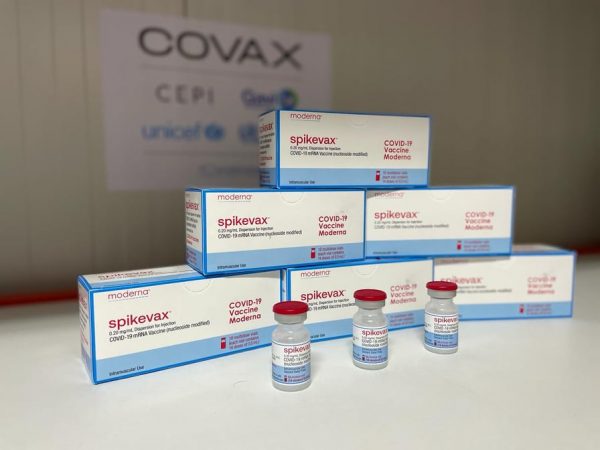 A fost livrat al treilea lot de vaccin Spikevax, produs de compania Moderna